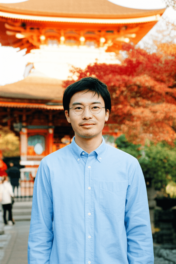 Rentaro visiting a Kyoto temple in autumn